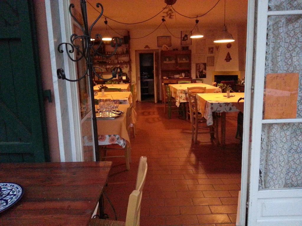 レーリチ Agriturismo "La Rosa Canina" Bed & Breakfast エクステリア 写真
