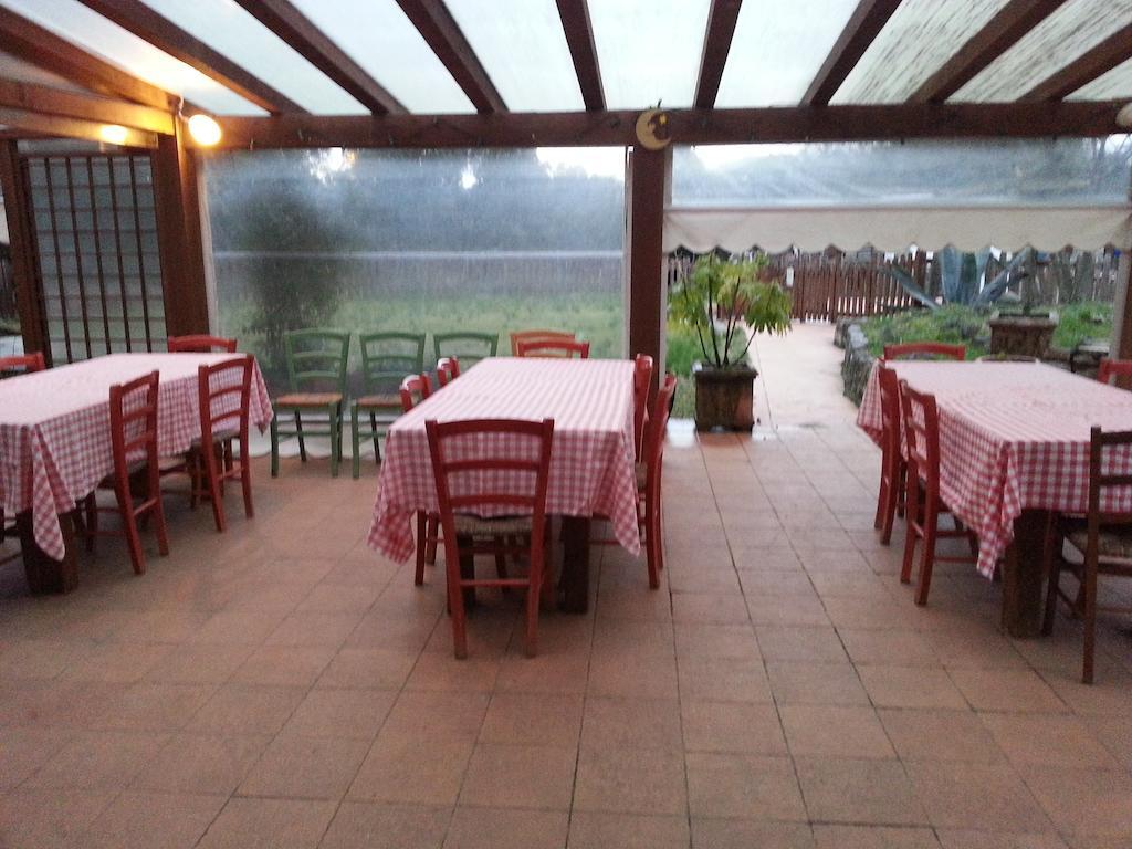 レーリチ Agriturismo "La Rosa Canina" Bed & Breakfast エクステリア 写真