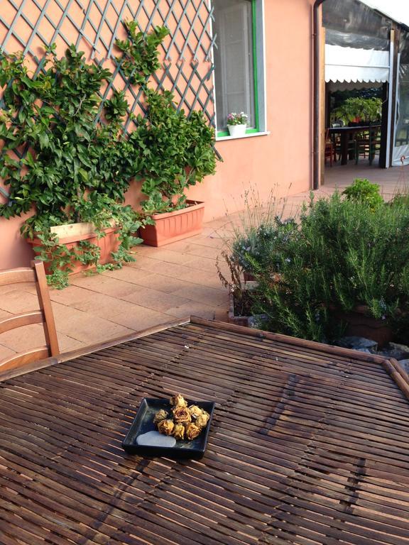 レーリチ Agriturismo "La Rosa Canina" Bed & Breakfast エクステリア 写真