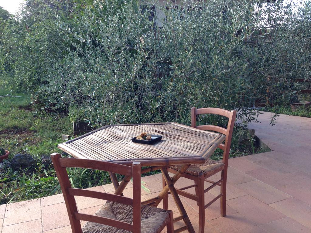 レーリチ Agriturismo "La Rosa Canina" Bed & Breakfast エクステリア 写真