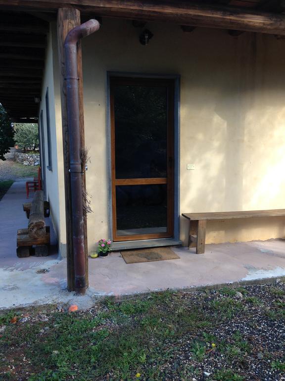 レーリチ Agriturismo "La Rosa Canina" Bed & Breakfast エクステリア 写真