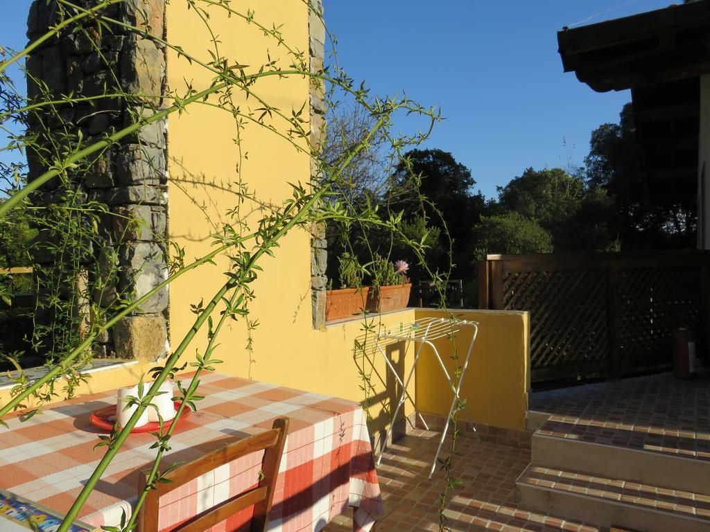 レーリチ Agriturismo "La Rosa Canina" Bed & Breakfast エクステリア 写真
