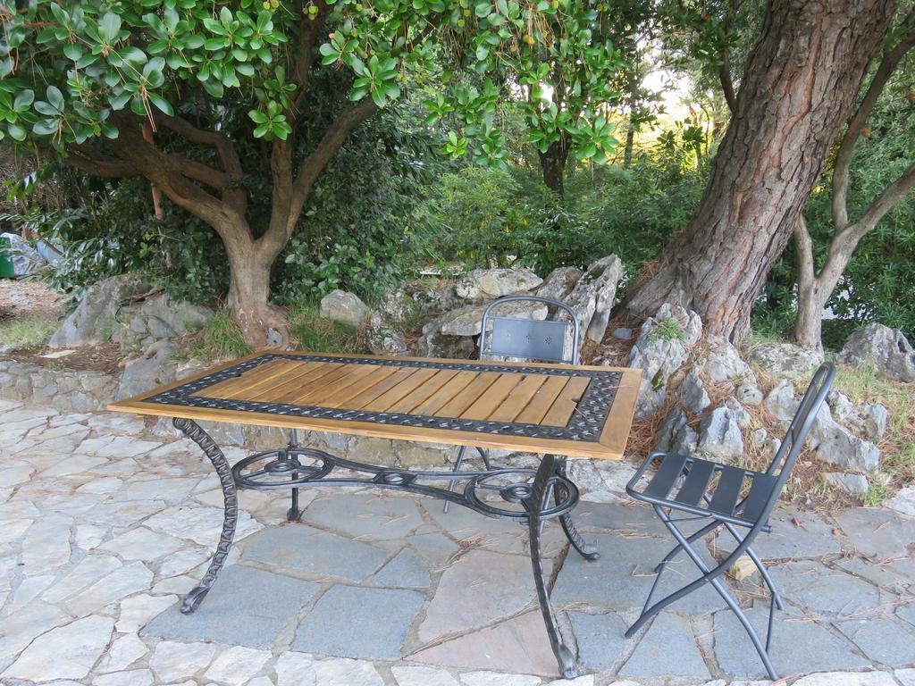 レーリチ Agriturismo "La Rosa Canina" Bed & Breakfast エクステリア 写真