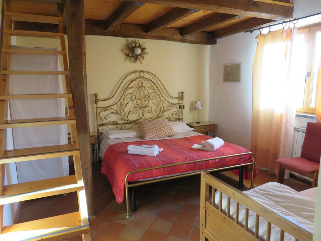 レーリチ Agriturismo "La Rosa Canina" Bed & Breakfast エクステリア 写真